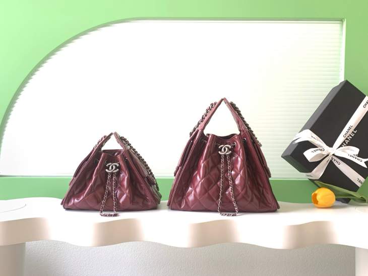 Picture of Chanel Handbags _SKUfw240287355fw